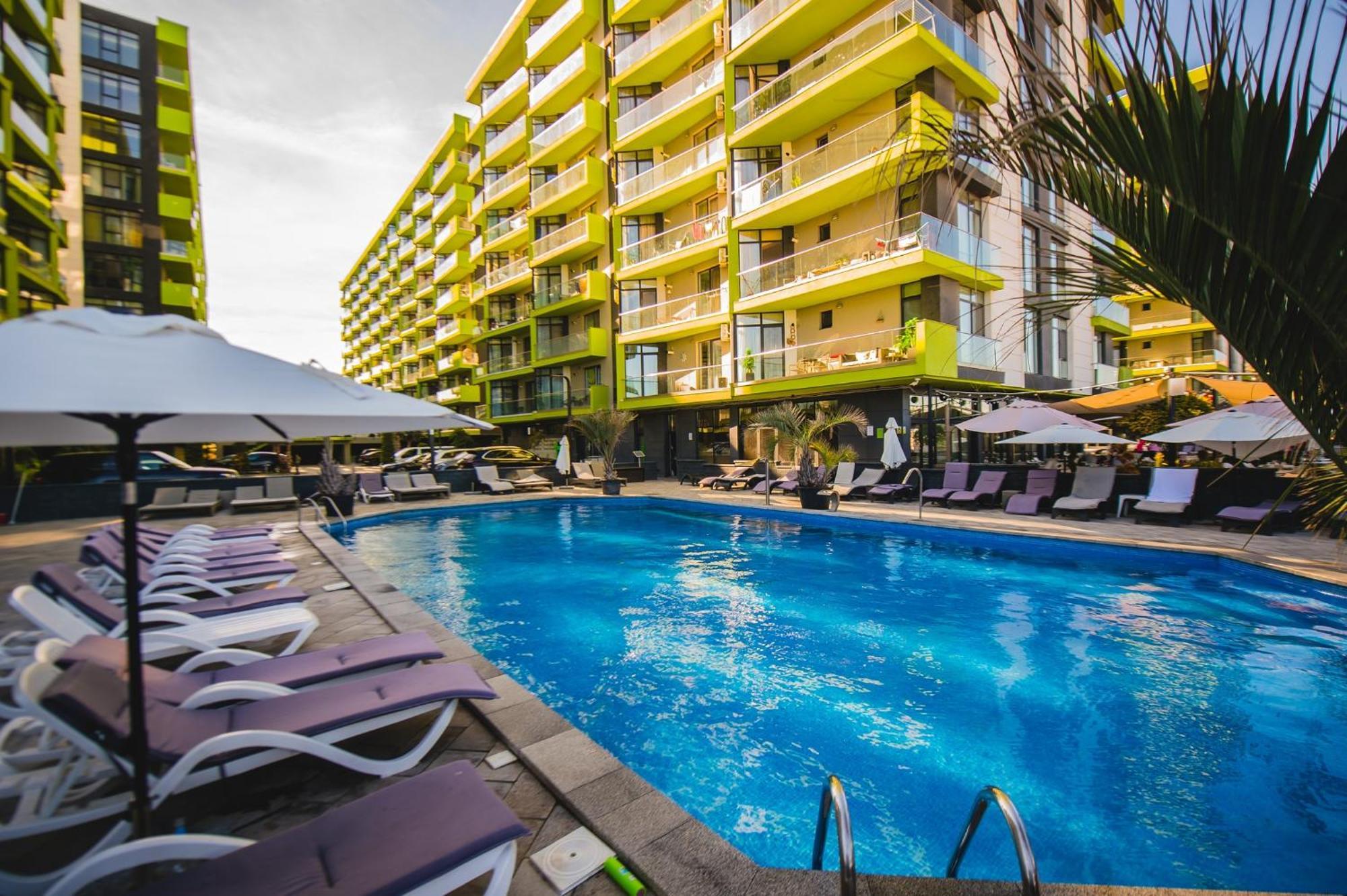 Purple Onyx - Pool & Spa Beach Resort Navodari Bagian luar foto