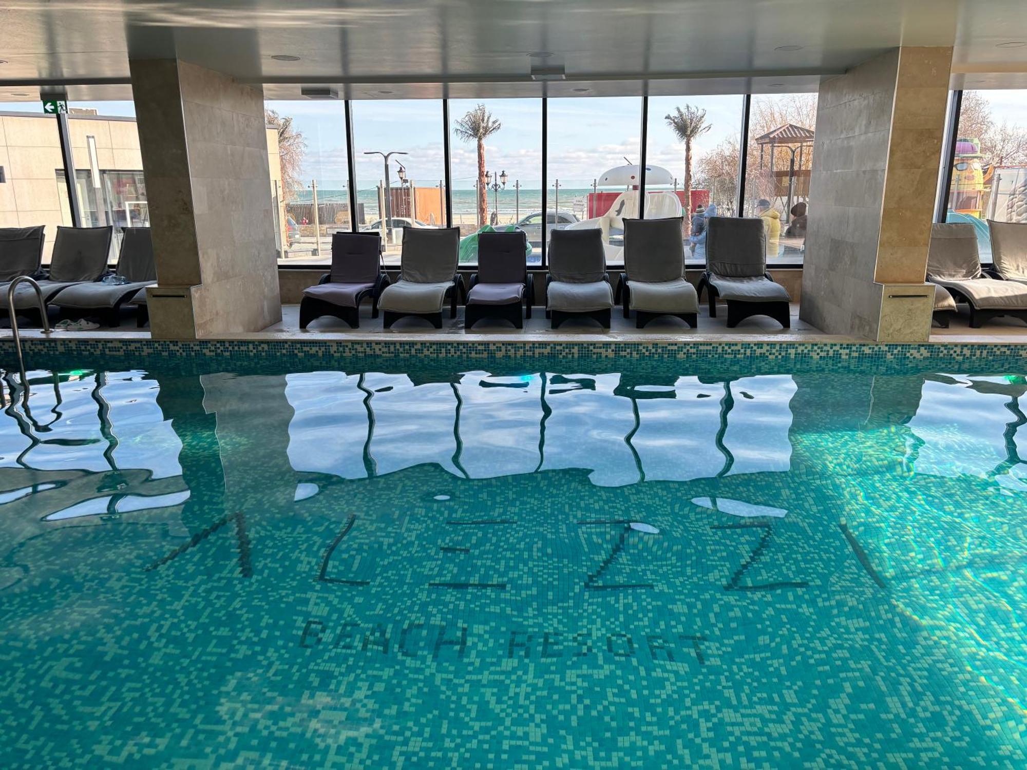 Purple Onyx - Pool & Spa Beach Resort Navodari Bagian luar foto