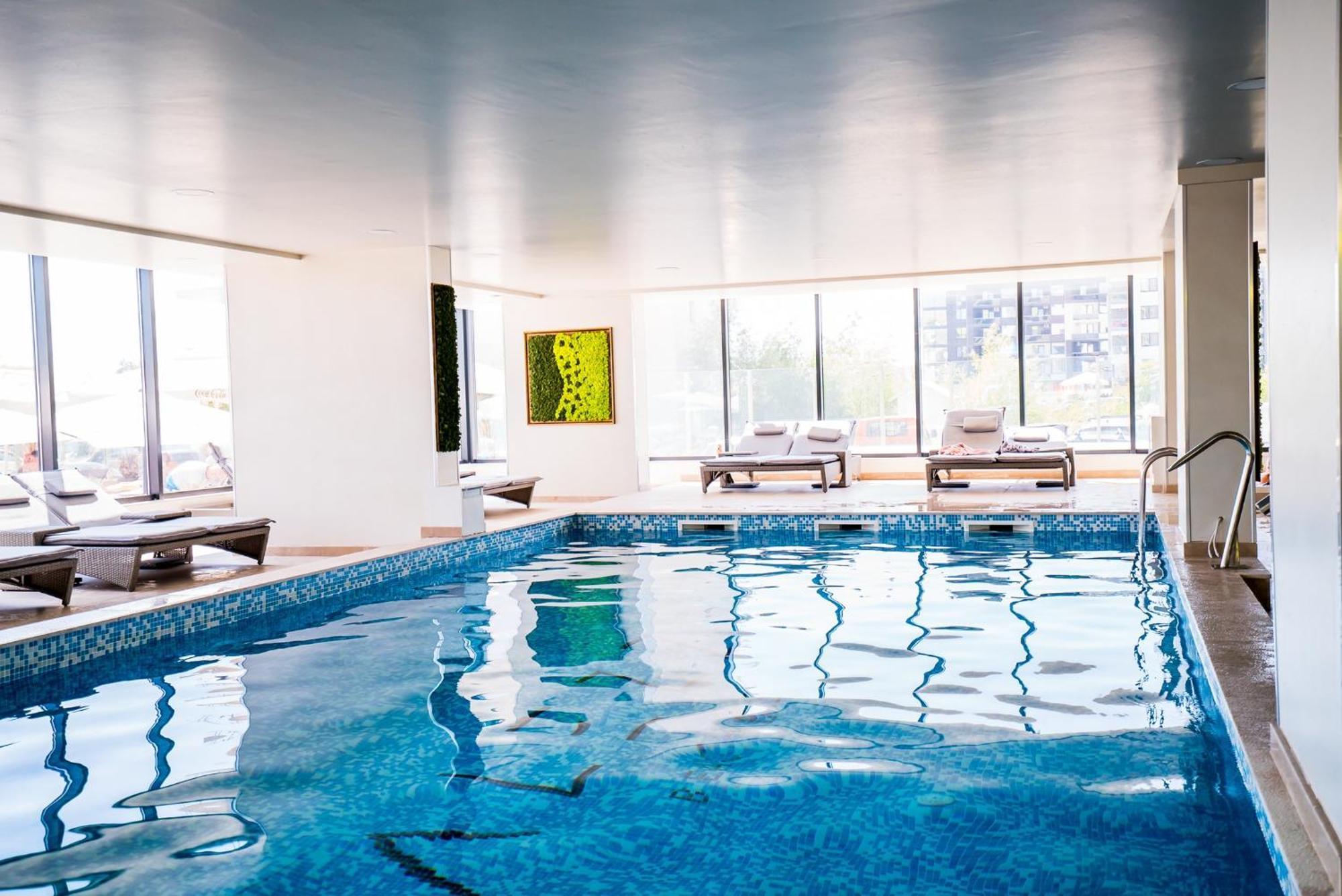 Purple Onyx - Pool & Spa Beach Resort Navodari Bagian luar foto
